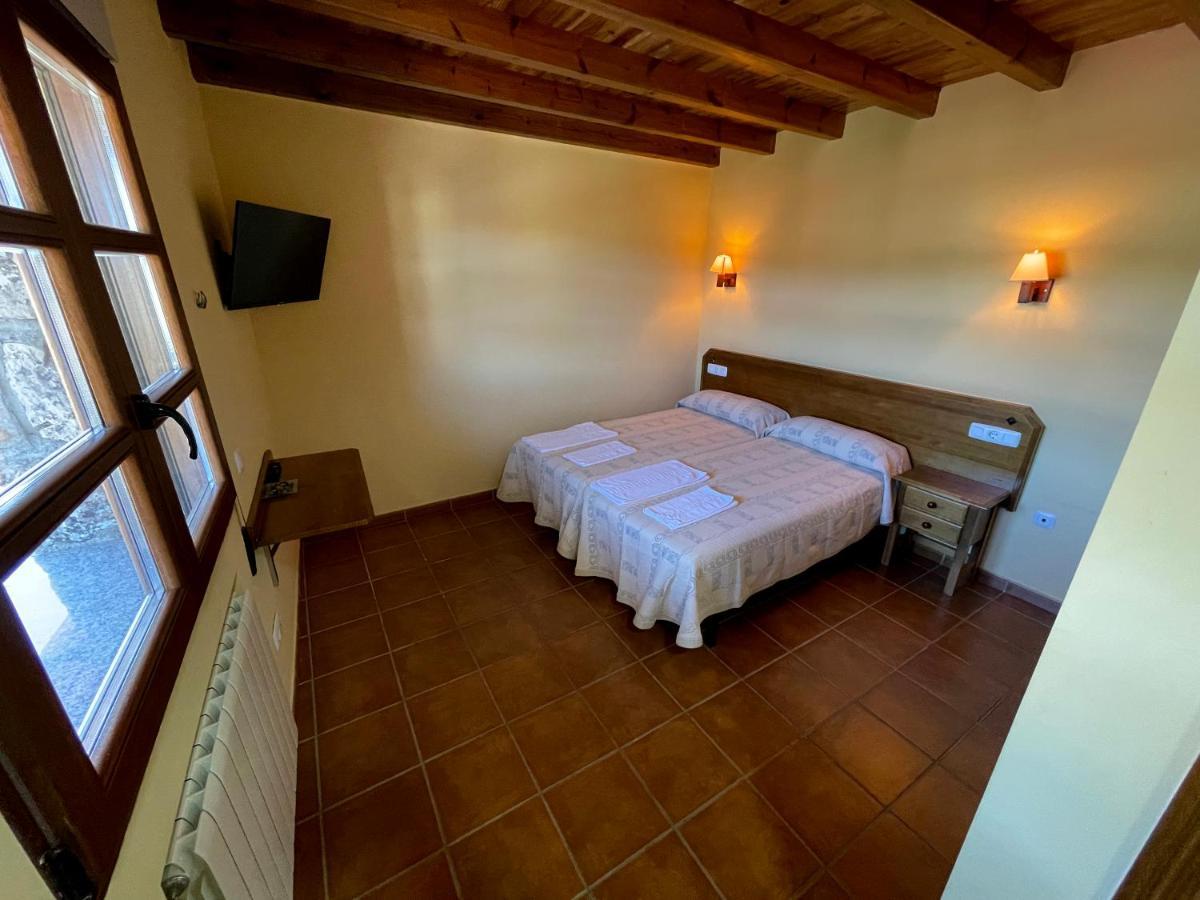 La Guarida De La Lleira Hotel Ferreras de Arriba Ngoại thất bức ảnh