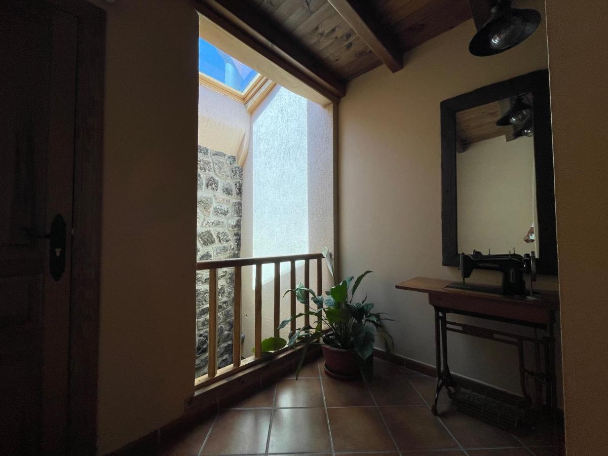 La Guarida De La Lleira Hotel Ferreras de Arriba Ngoại thất bức ảnh