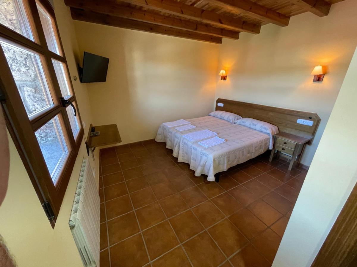 La Guarida De La Lleira Hotel Ferreras de Arriba Ngoại thất bức ảnh