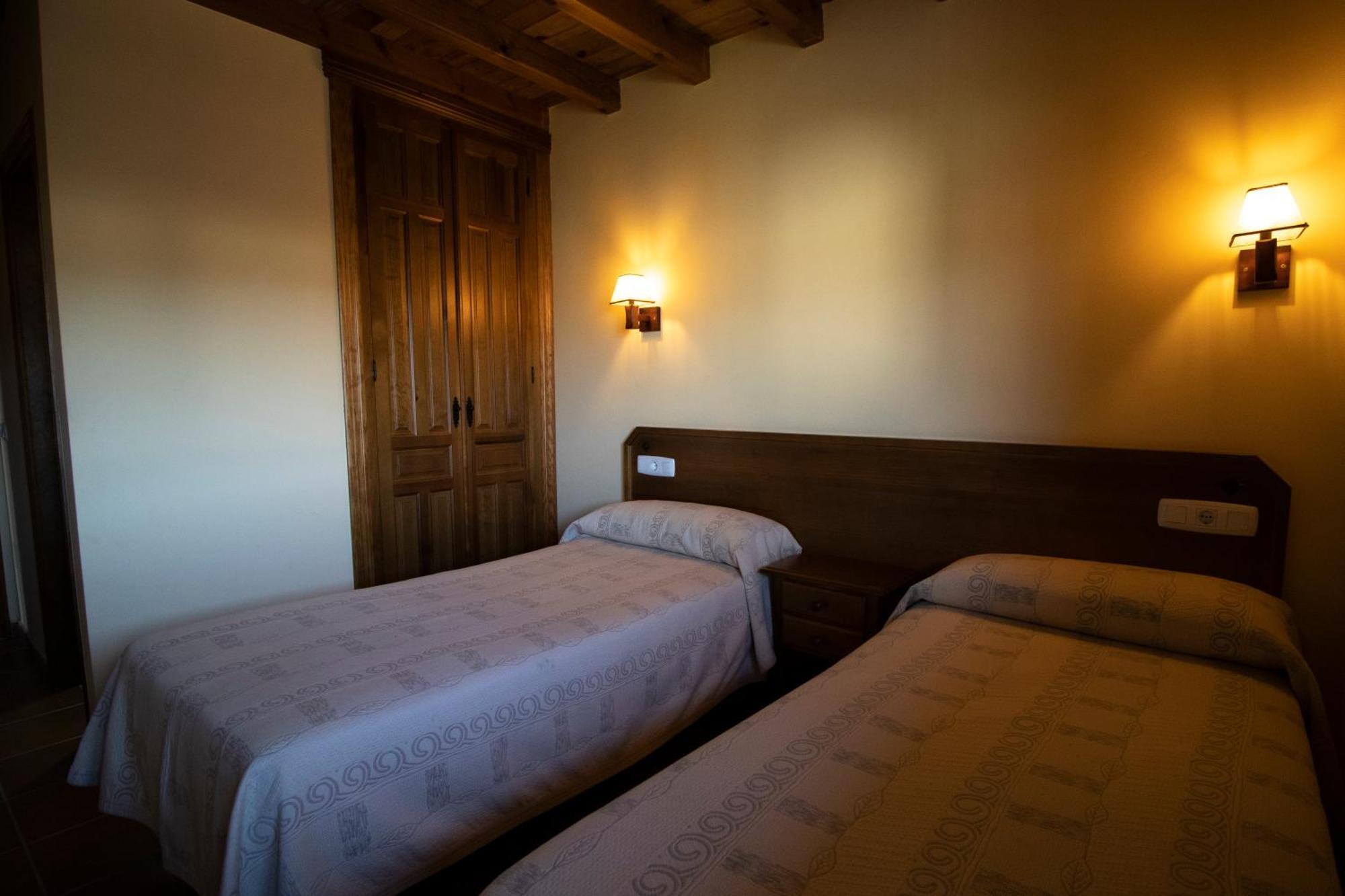 La Guarida De La Lleira Hotel Ferreras de Arriba Ngoại thất bức ảnh