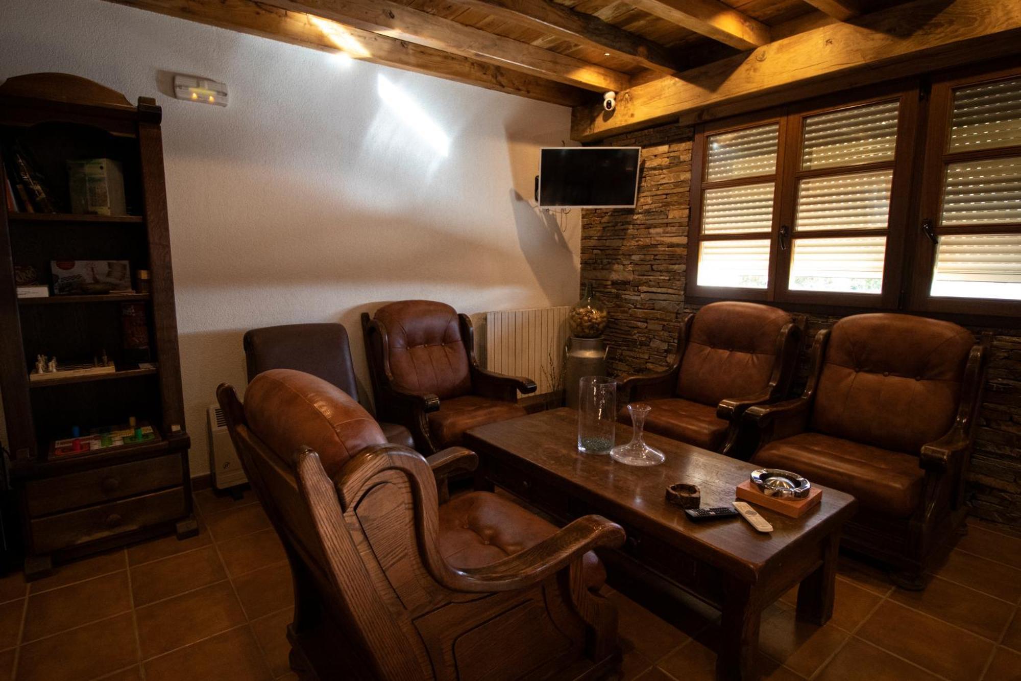 La Guarida De La Lleira Hotel Ferreras de Arriba Ngoại thất bức ảnh