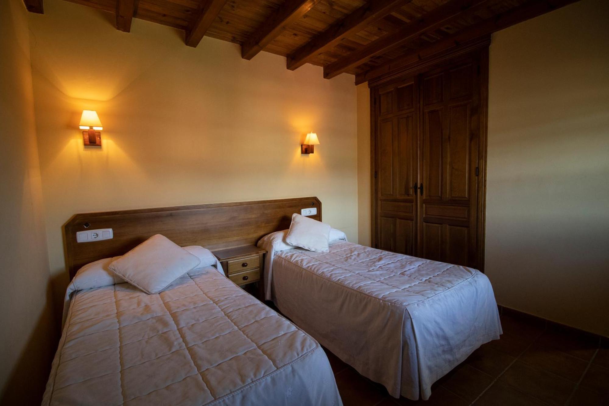 La Guarida De La Lleira Hotel Ferreras de Arriba Ngoại thất bức ảnh